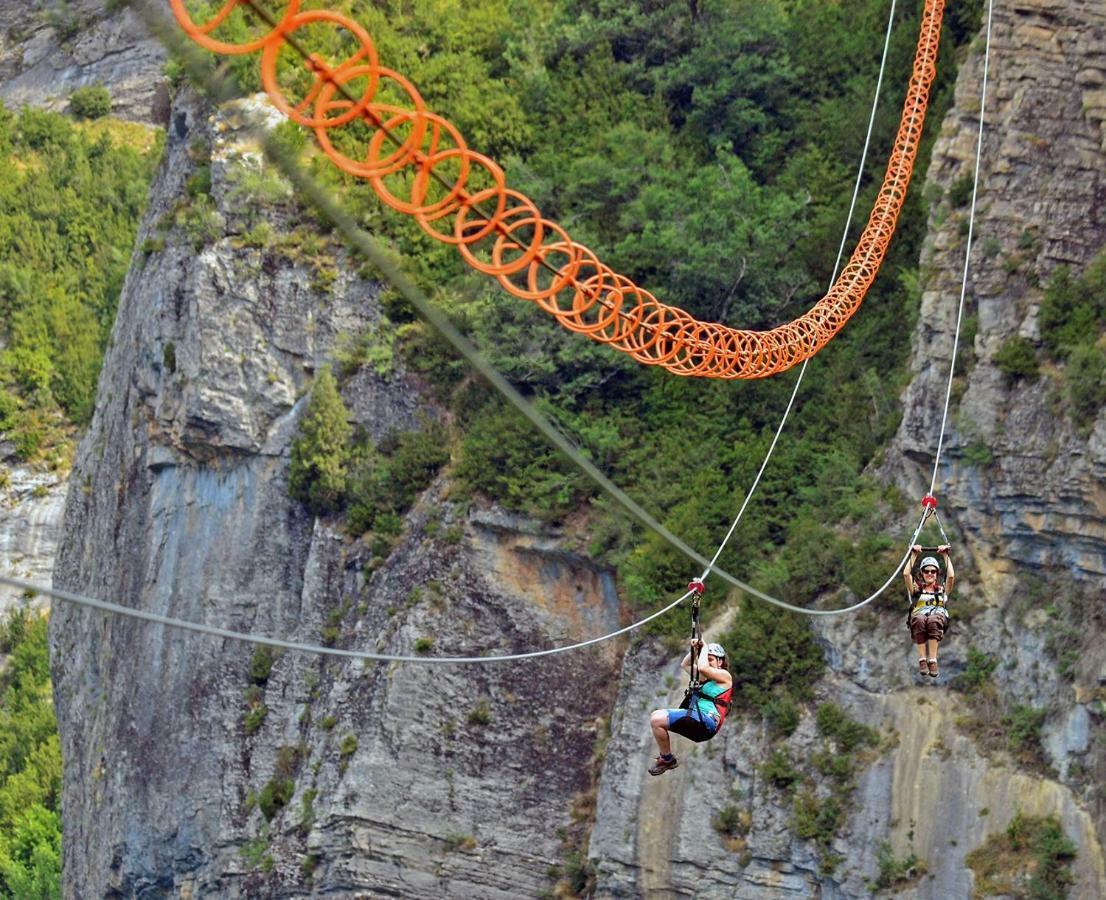 Edif. La Corona El Pueyo de Jaca Bagian luar foto